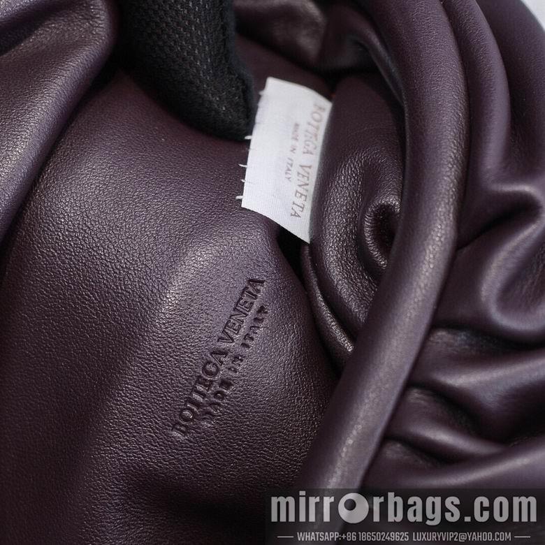 Bottega Veneta Replica Bags AD22159 22X13X5