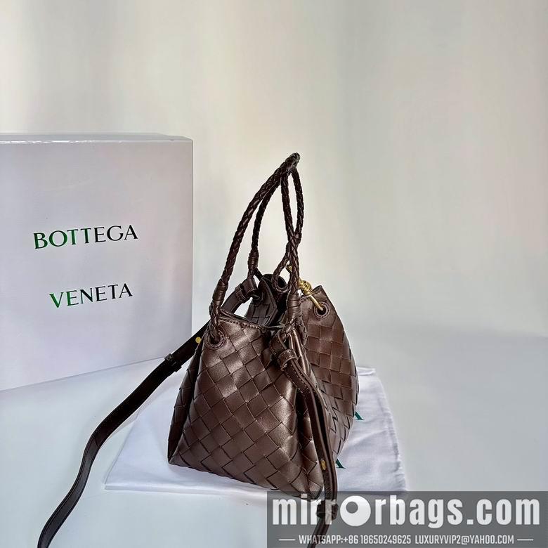 Bottega Veneta Replica Bags Parachute 211 16.5X21X17cm XMY 2