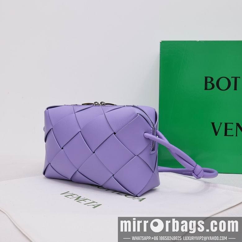 Bottega Veneta Replica Bags 002 14X22X7cm YG 6