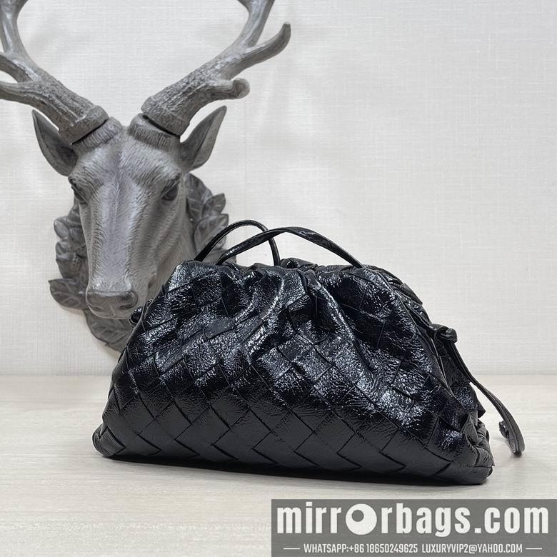 Bottega Veneta Replica Bags BV Pouch DL 5