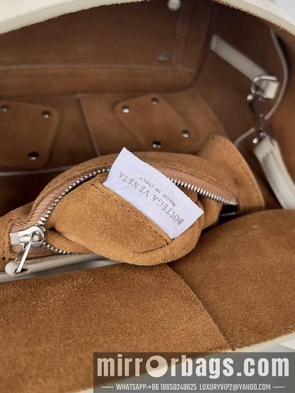 Bottega Veneta Replica Bags Arco 20x20x9cm BG 2