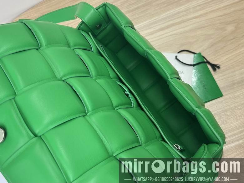 Bottega Veneta Replica Bags 6688 26x18x8cm DL 3