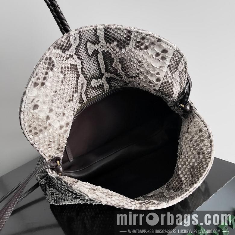 Bottega Veneta Replica Bags Liberta 806034 30X20X8cm BG