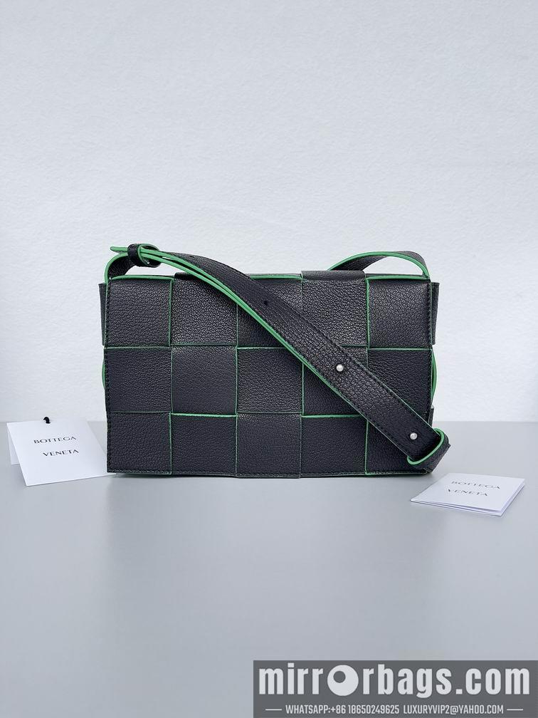 Bottega Veneta Replica Bags BV cassette 578004 23x15x6cm CN