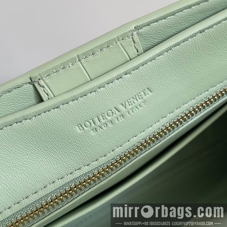 Bottega Veneta Replica Bags Andiamo 777614 22X9X15.5cm BG 3