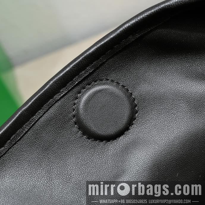 Bottega Veneta Replica Bags 21160 53X24X13cm YG 4