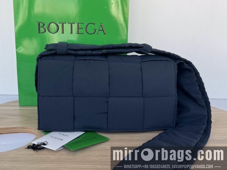 Bottega Veneta Replica Bags 628951 S30x15cm BG