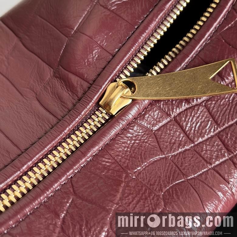 Bottega Veneta Replica Bags 717709 23X15X5cm