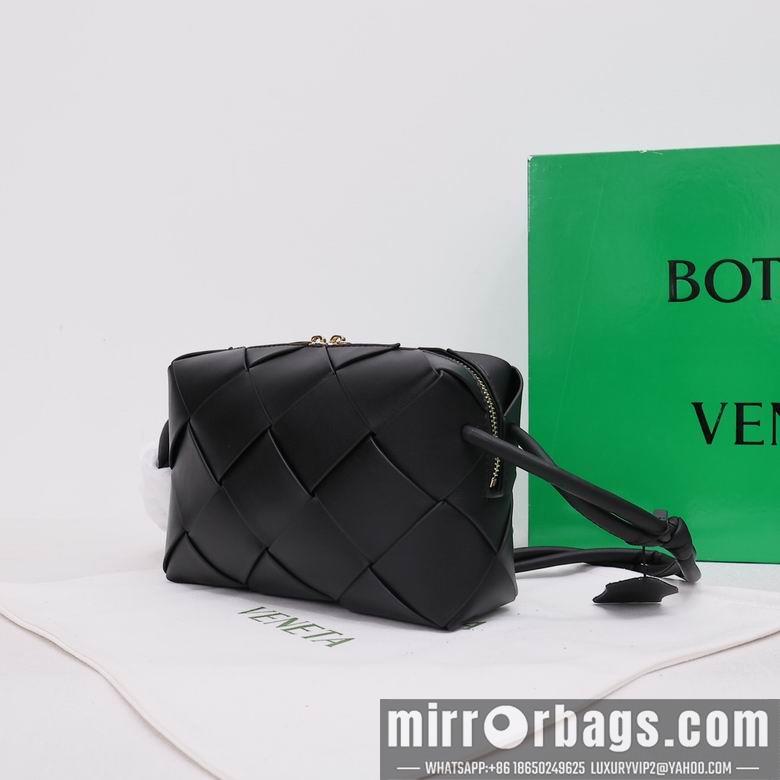Bottega Veneta Replica Bags 002 14X22X7cm YG 1