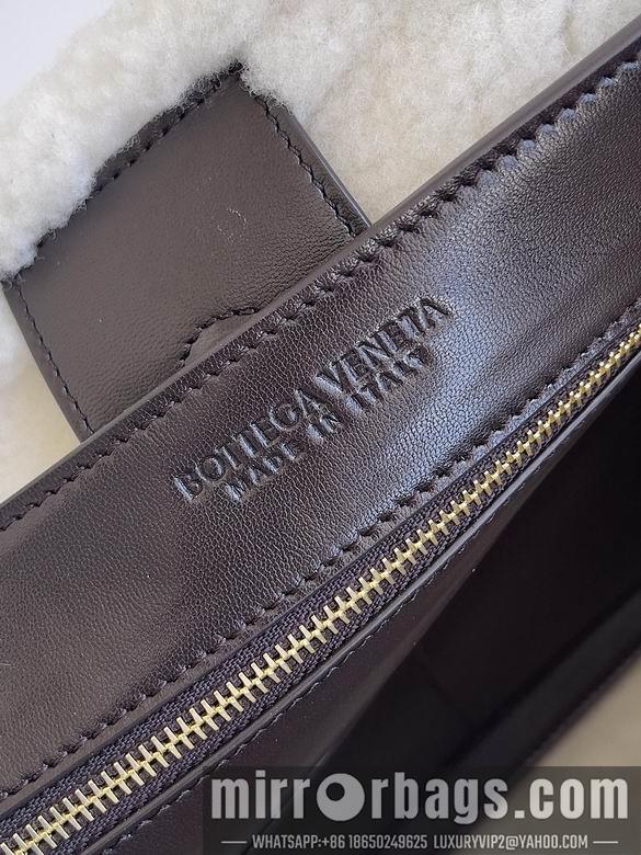 Bottega Veneta Replica Bags Hop 794939 41X20.5X7.5cm BG