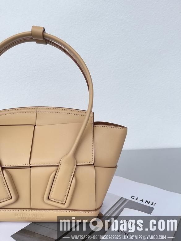 Bottega Veneta Replica Bags Arco 20x20x9cm BG 1