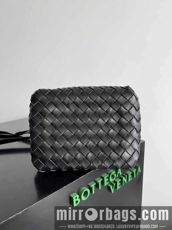 Bottega Veneta Replica Bags 796569 21X17X16.5cm YG 4