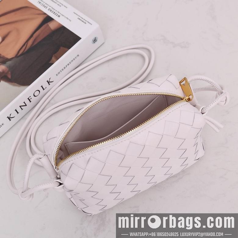 Bottega Veneta Replica Bags 8809 17x10x6cm DL 2