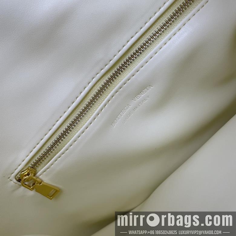 Bottega Veneta Replica Bags Turn bag 8846 29X25X20cm JY 1