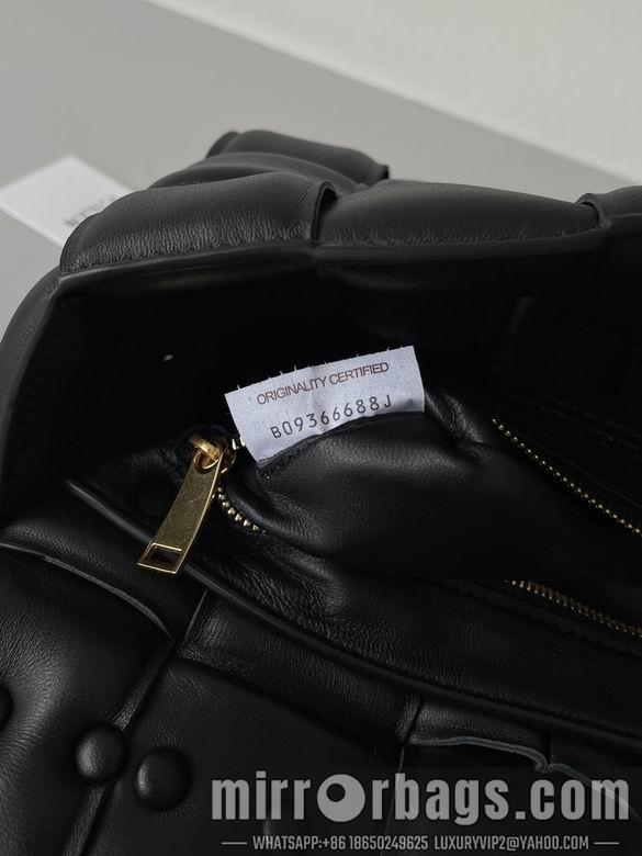 Bottega Veneta Replica Bags 631421 26x18x6cm BG 9