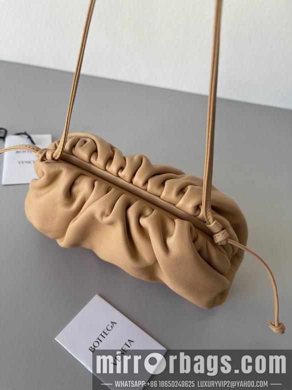 Bottega Veneta Replica Bags Pouch 23x13x5cm BG 11