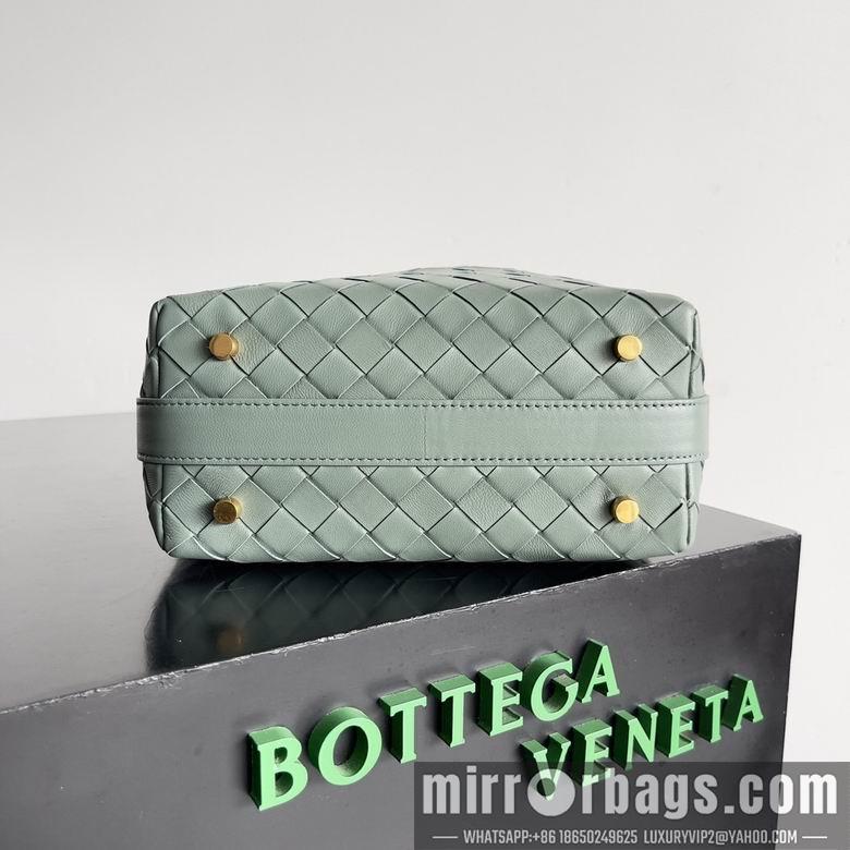 Bottega Veneta Replica Bags 754443 22X13X9cm YG 14