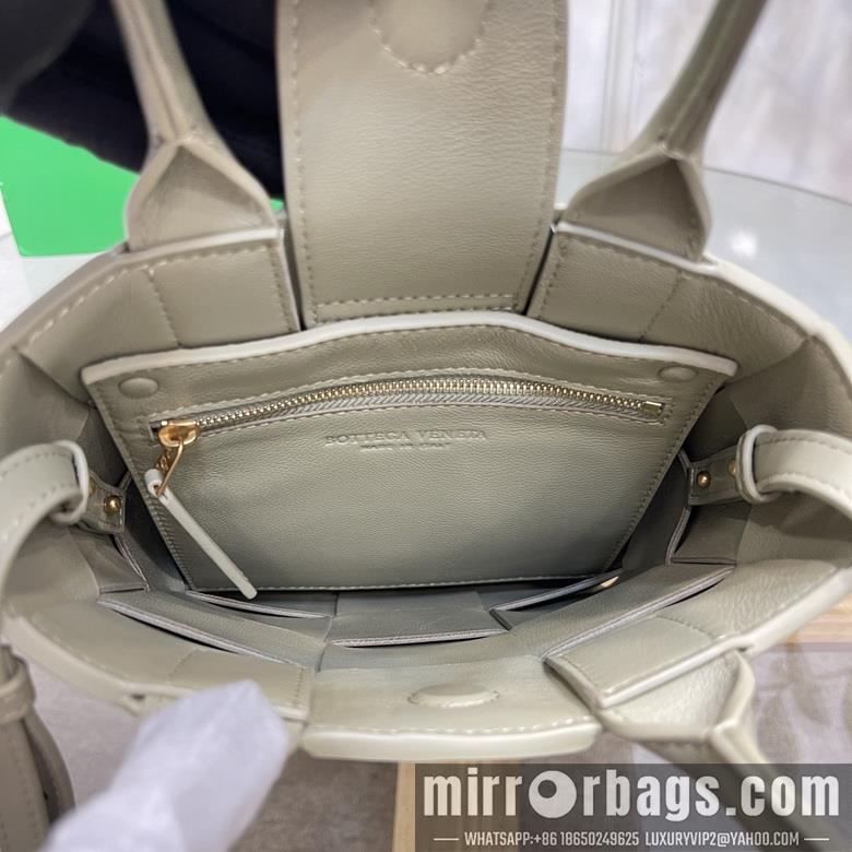 Bottega Veneta Replica Bags 709341 22X16.5X5.5cm SL 2