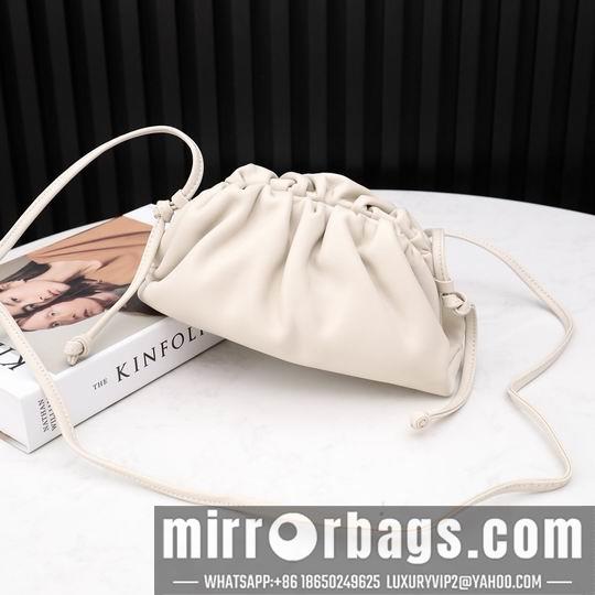 Bottega Veneta Replica Bags 9032 23x13x8 cm dl23