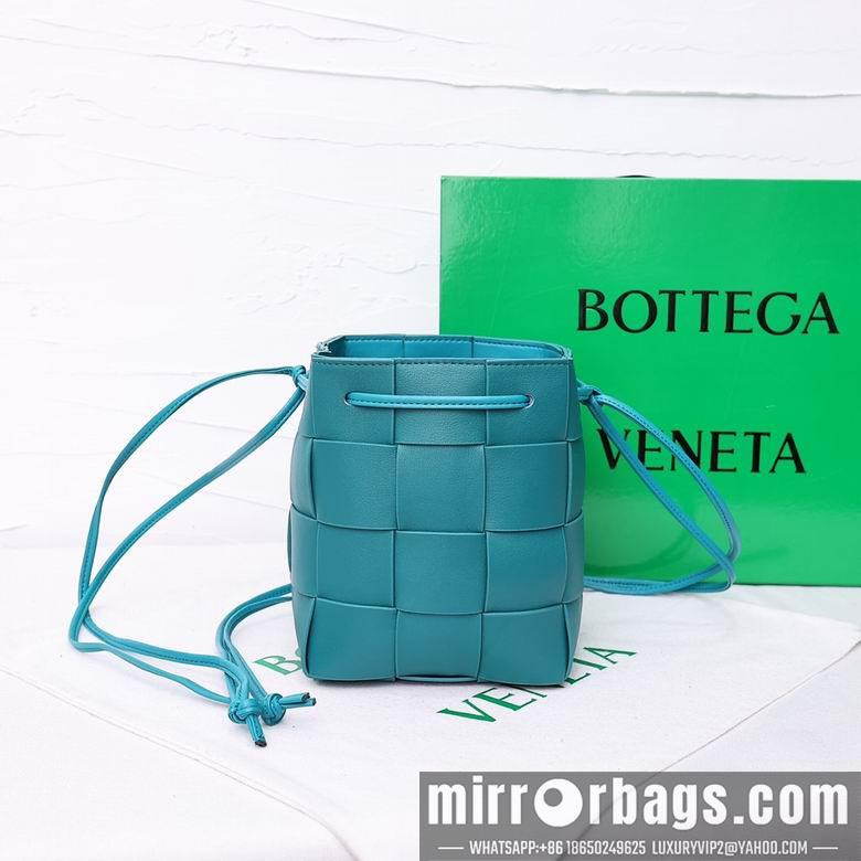 Bottega Veneta Replica Bags 8686 18X14X14cm YG 7