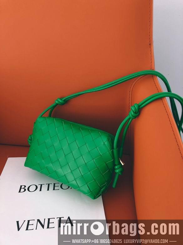 Bottega Veneta Replica Bags 666683 17x10x6cm BG