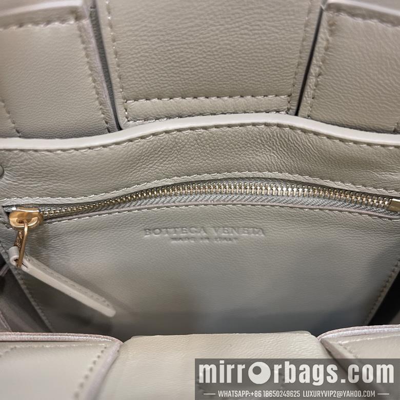 Bottega Veneta Replica Bags 709341 22X16.5X5.5cm SL 2
