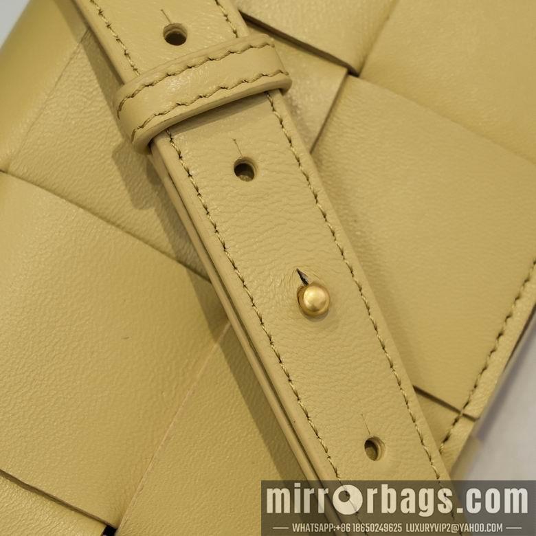 Bottega Veneta Replica Bags 6815 17.5x9.5x5cm DL 1
