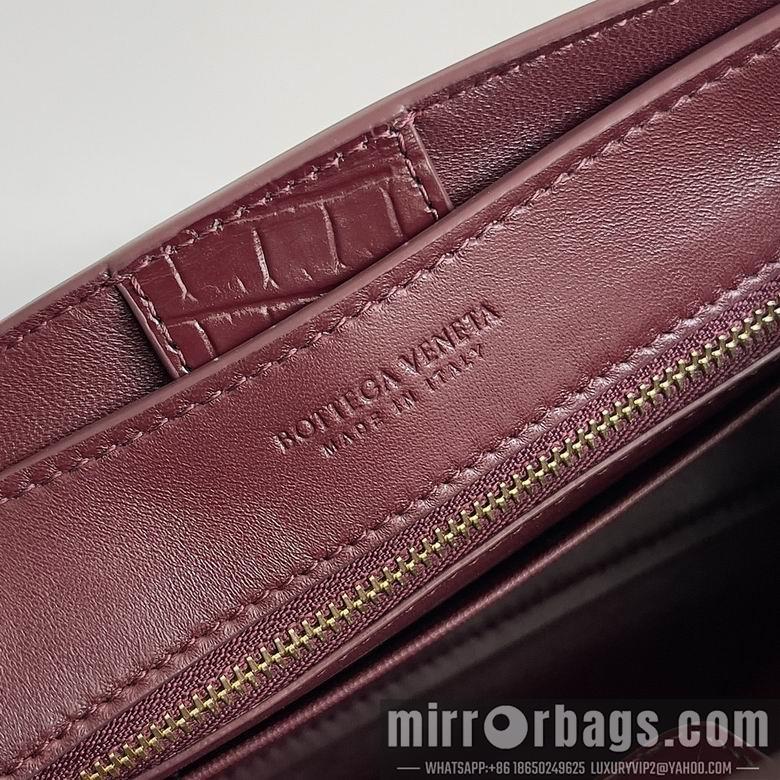 Bottega Veneta Replica Bags Andiamo 777614 22X9X15.5cm BG 4