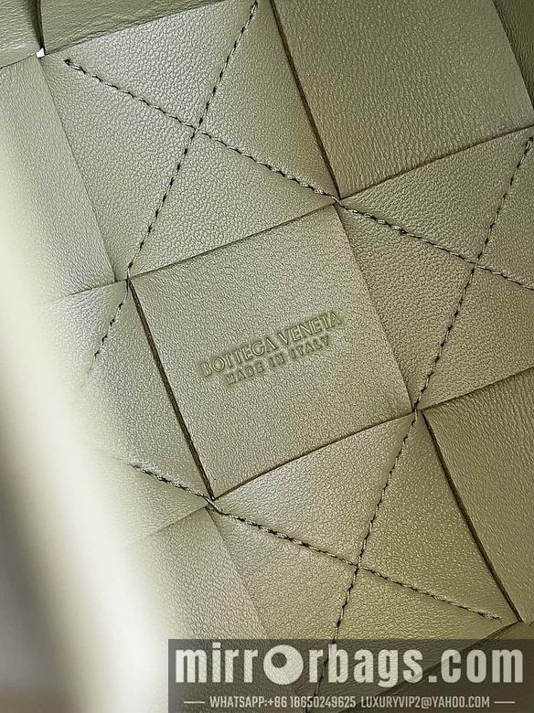 Bottega Veneta Replica Bags 680218 18x14x14cm BG 4