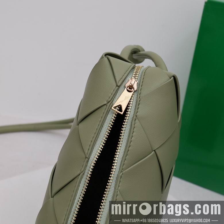 Bottega Veneta Replica Bags 002 14X22X7cm XMY 3