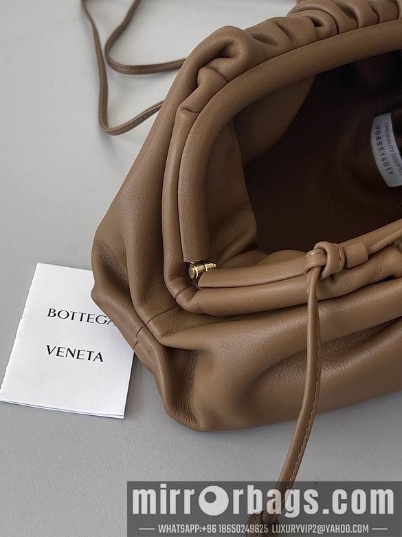 Bottega Veneta Replica Bags Pouch 23x13x5cm BG 15
