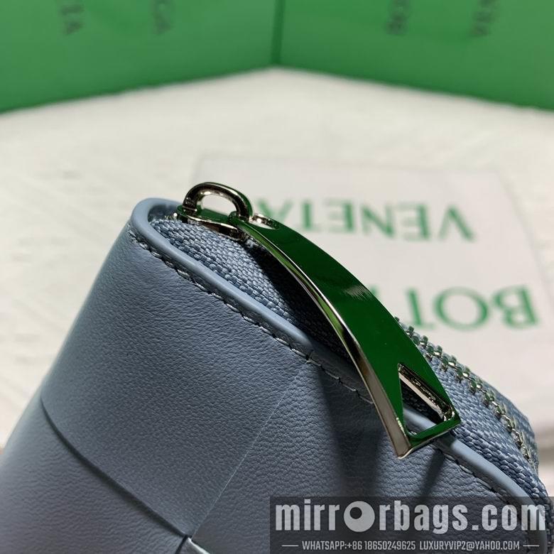 Bottega Veneta Replica Bags 2022A YG 1