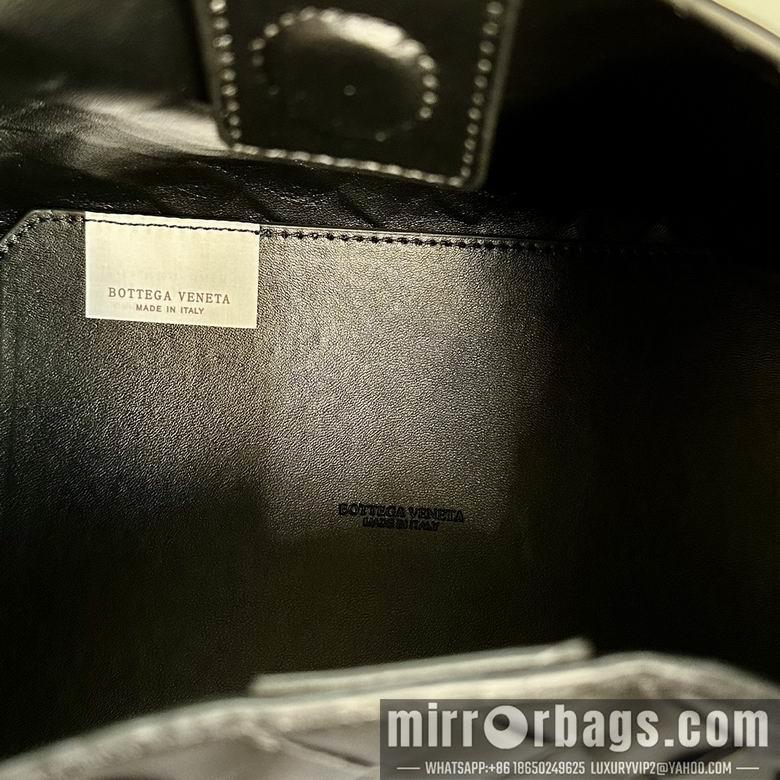 Bottega Veneta Replica Bags Parachute 211 16.5X21X17cm XMY 1