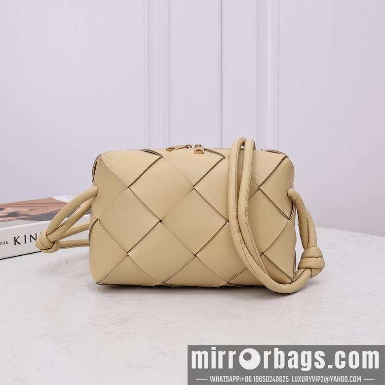 Bottega Veneta Replica Bags 2240-1 22X14.5X7.5cm EL 8