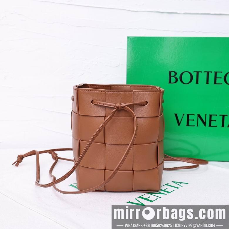 Bottega Veneta Replica Bags 8686 18X14X14cm YG 5