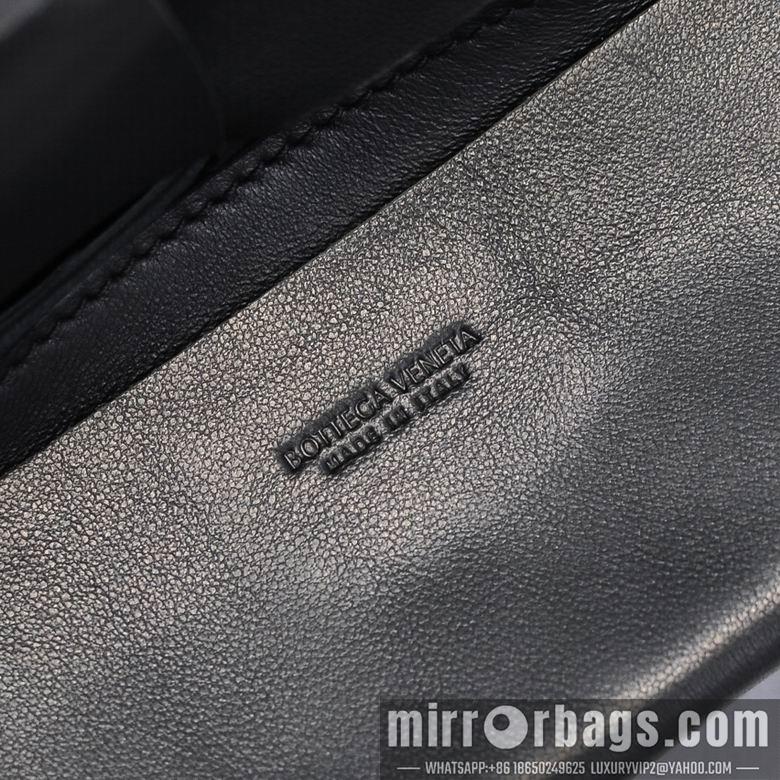 Bottega Veneta Replica Bags 6815 17.5x9.5x5cm DL 5