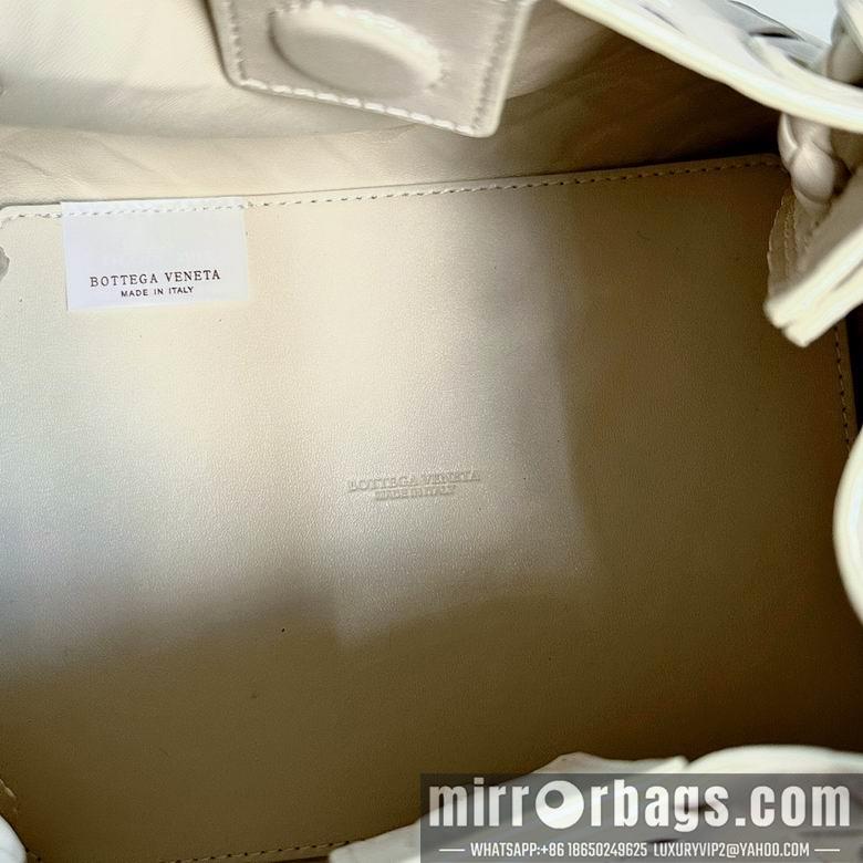 Bottega Veneta Replica Bags Parachute 211 16.5X21X17cm XMY 5