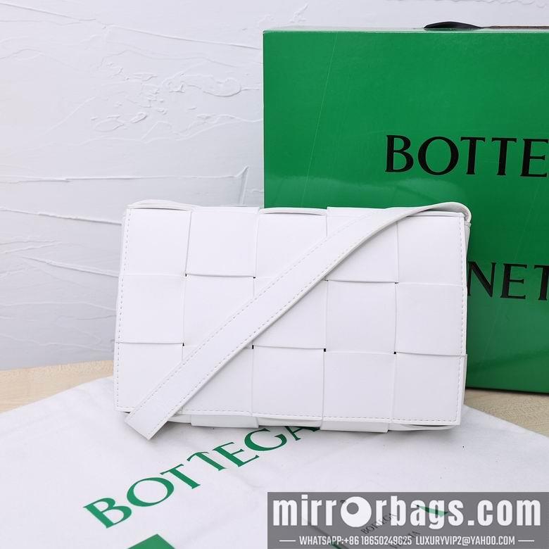 Bottega Veneta Replica Bags Cassette 3030 26X8X18cm XMY 1