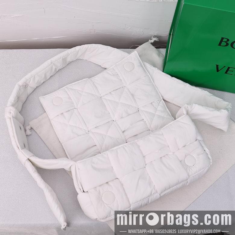 Bottega Veneta Replica Bags 678 30X15X8cm XMY 1