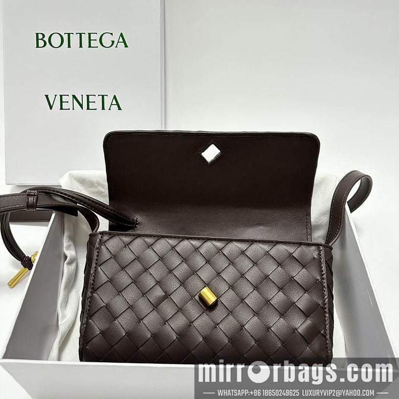Bottega Veneta Replica Bags Andiamo 6335 13.5X21.5X4.5cm XMY 4