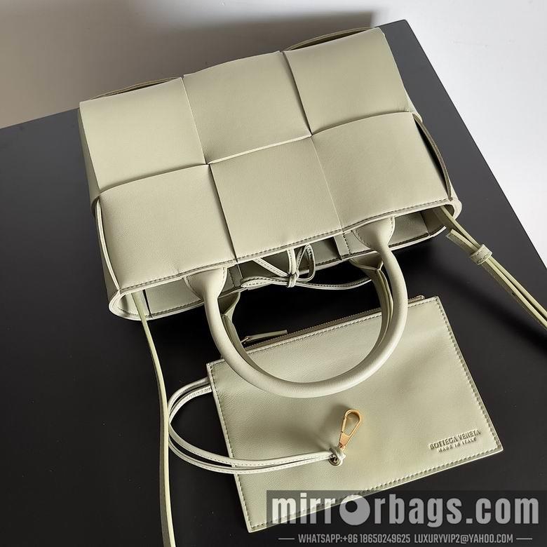 Bottega Veneta Replica Bags 709337 25x16x8cm BG 1