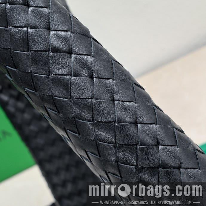 Bottega Veneta Replica Bags 21160 53X24X13cm YG 5