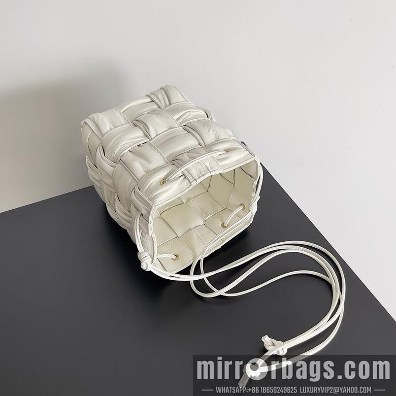 Bottega Veneta Replica Bags 717187 18x14x14cm BG 1