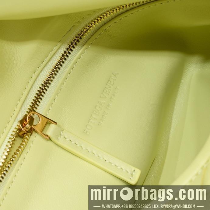 Bottega Veneta Replica Bags 21160 53X24X13cm YG 2