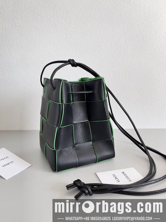 Bottega Veneta Replica Bags 680218 18x14x14cm BG 1