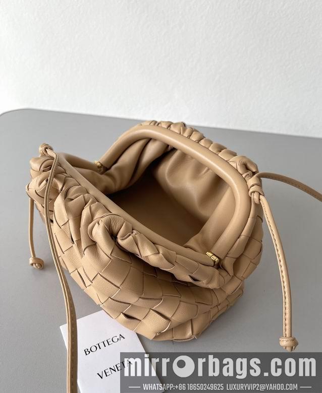 Bottega Veneta Replica Bags pouch 22x12x7cm BG 10