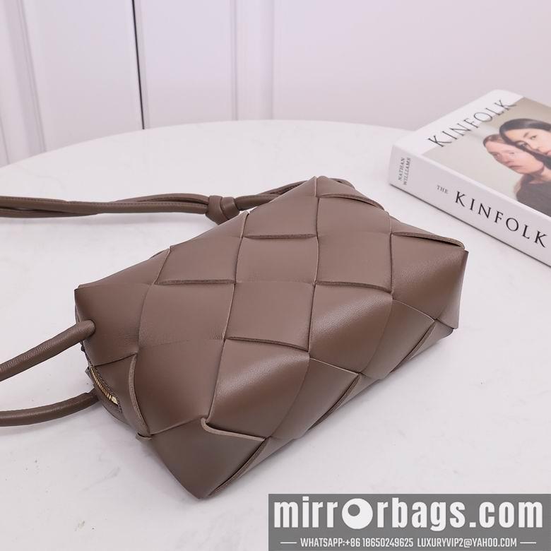 Bottega Veneta Replica Bags 2240-1 22X14.5X7.5cm EL 9