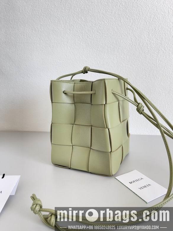 Bottega Veneta Replica Bags 680218 18x14x14cm BG 4