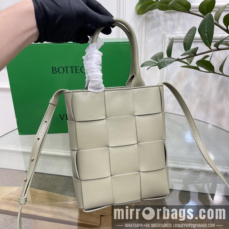 Bottega Veneta Replica Bags 709341 22X16.5X5.5cm SL 2