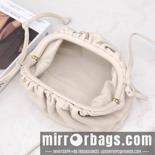 Bottega Veneta Replica Bags 9032 23x13x8 cm dl23